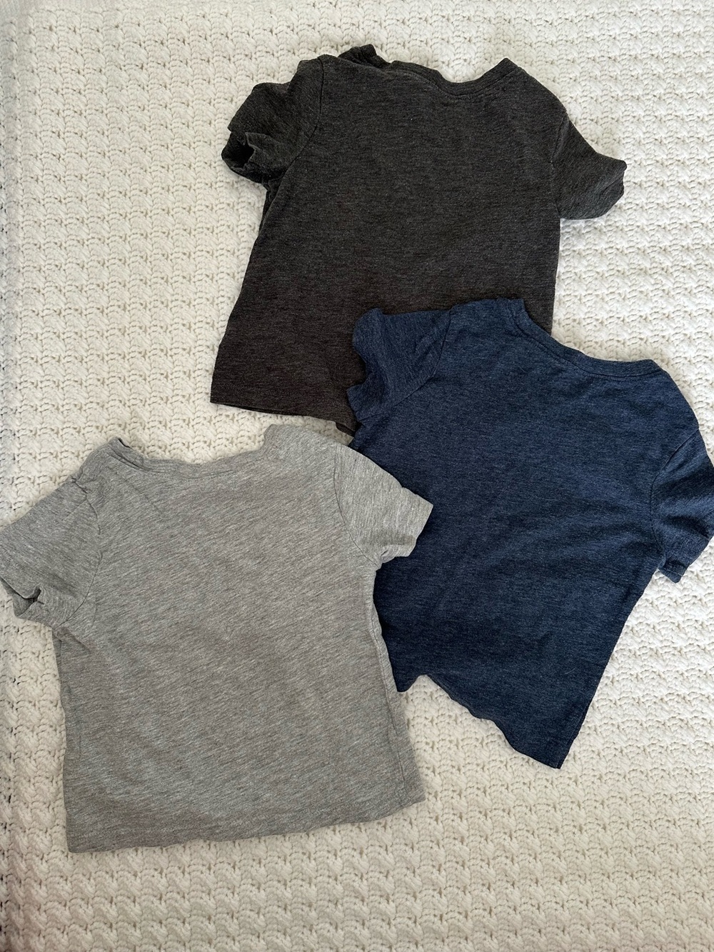 Old Navy 2T Toddler Kids Short-Sleeve Tee Set Navy, Charcoal, Gray Cotton Light - Picture 2 of 4